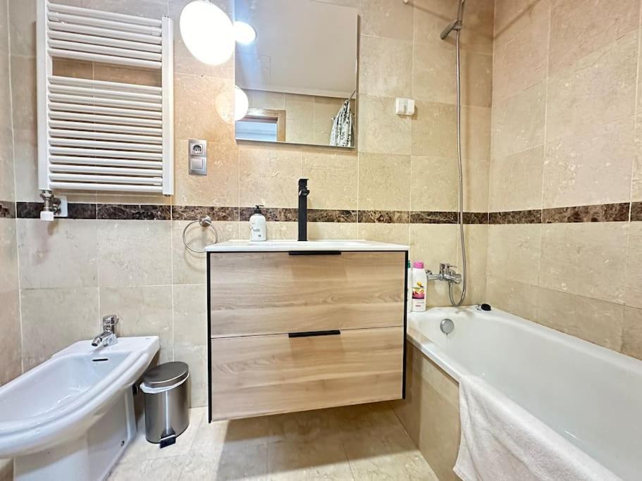 Ybh Suite Alameda فيجو المظهر الخارجي الصورة